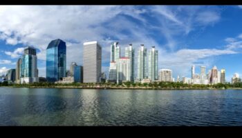 الأوديسة الحضرية الثانية: التنقل في مناظر المدينة عبر الثقافات المختلفة